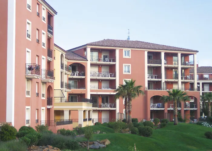 Lagrange Port-marine Aparthotel 4*