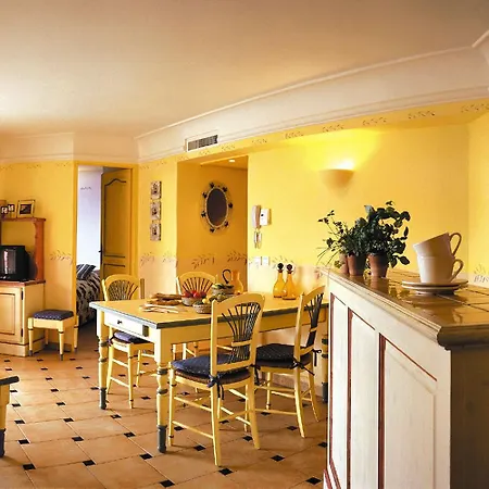 Appart hôtel Lagrange Port-marine 4*